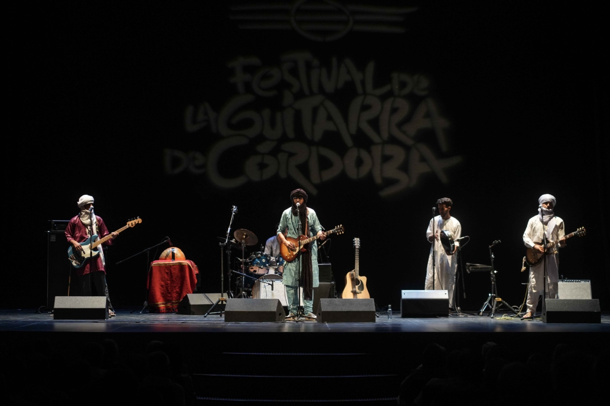 FestivAL De LA GUITARRA DeCORDOBA. Festival de la guitarra de cordoba is advertised on the stage