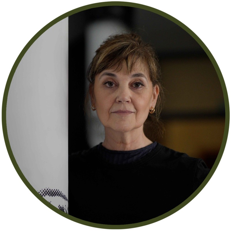 Inmaculada Aguilar:  La Bata de cola: técnica y estética en el baile por Soleá