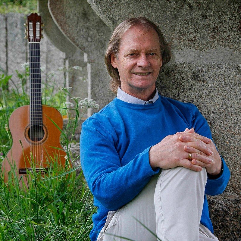 David  Russell: Desarrollo  de  la  Interpretación  Musical  y  Técnica  en  la  Guitarra Clásica